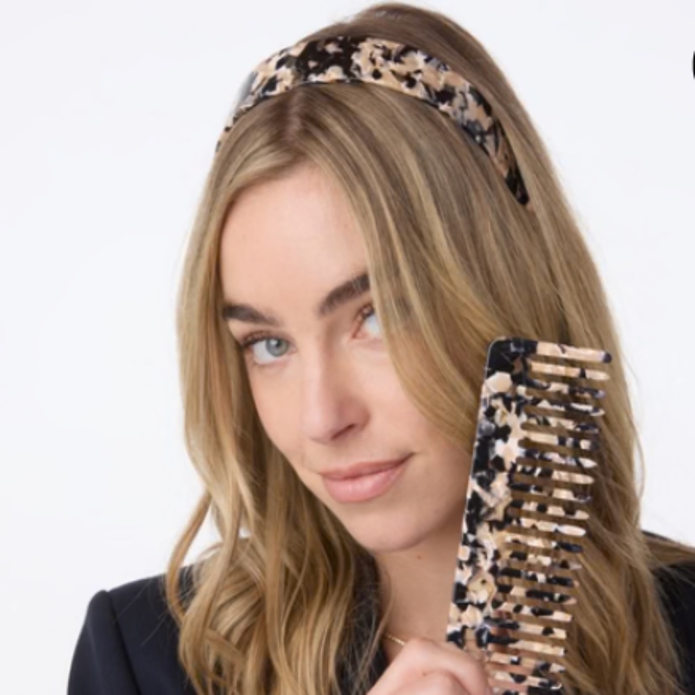 Curateur Abalone Headband and Wide Comb